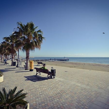 Krasas Beach Apartment Rentals Larnaka Zimmer foto