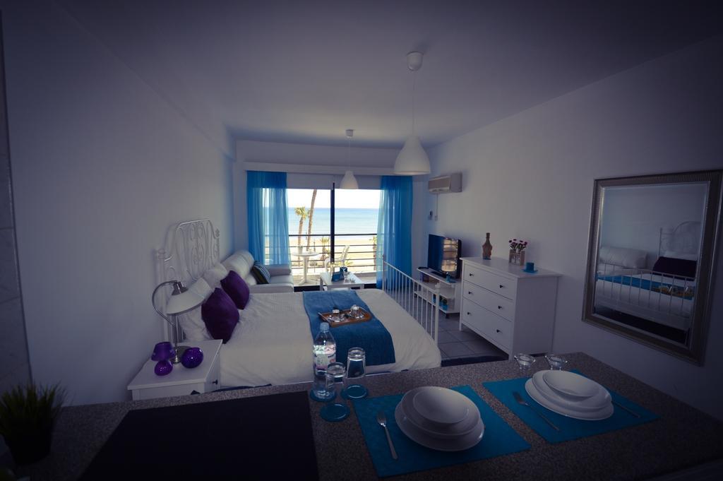 Krasas Beach Apartment Rentals Larnaka Zimmer foto